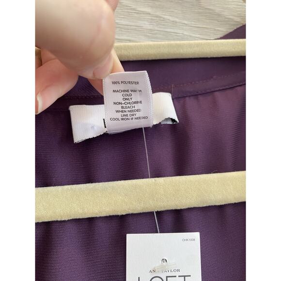 Loft Blouse Womens Size Medium NEW WITH TAGS Purple Office Career Flowy Tank Top - Picture 5 of 7